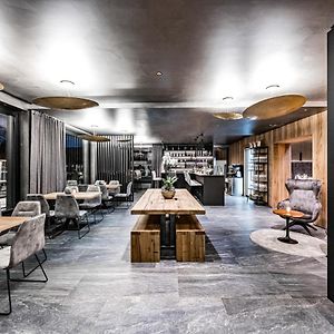Almmonte Präclarum Suites Design Hotel